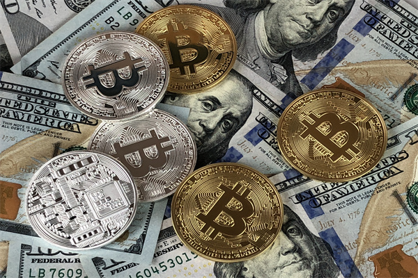金饰克价又涨到1000元了！男子8公斤黄金卖了612万元赚312万！金价还会涨吗？